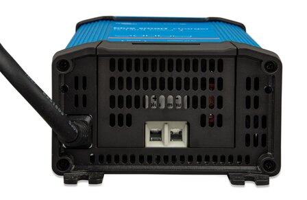 Blue Smart IP22 Charger 12/30 230V CEE 1 uitgang