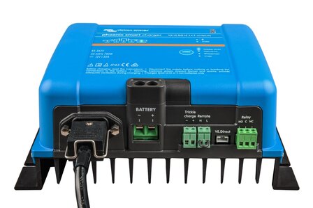 Phoenix Smart IP43 Charger 24/16 (1+1) 120-240V